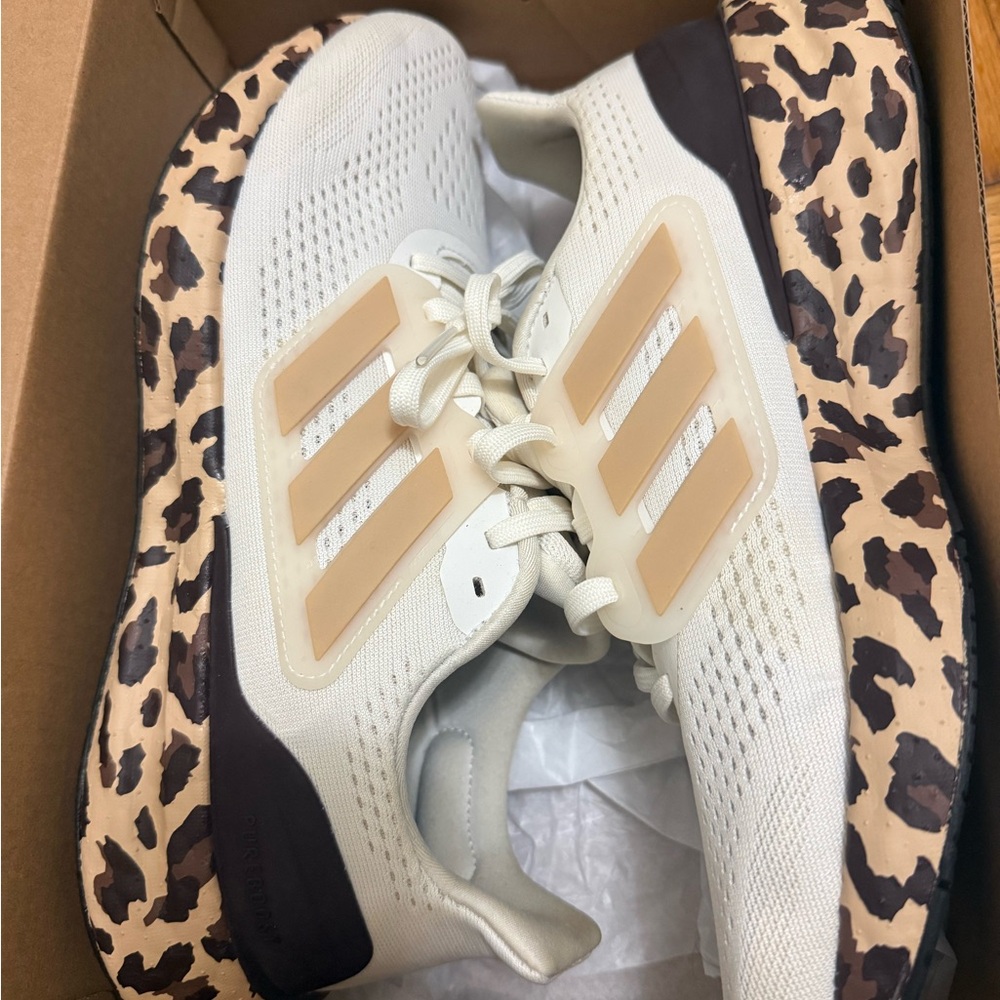 Adidas Women's Cream and Brown Athletic Shoes